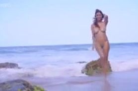 Colombiana Sexy Chocolate Women Naked in The Beach