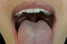 Tongue spit