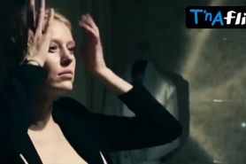 Anna Sherbinina Breasts Scene  in 9 Dney I Odno Utro