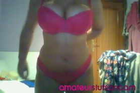Teen slut shows her body on webcam