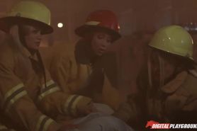 Kayden Kross, Riley Steele & Jesse Jane with Raven Alexis in Sizzling Bodies - Scene 7