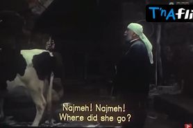 Mania Al-Nabawani Sexy Scene  in The Black Flour