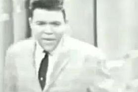 Chubby Checker Does the Twist
