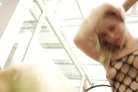 Guy get fucked rough by sexy girl