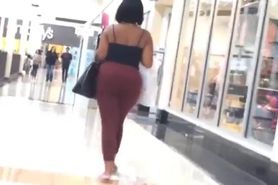 Big booty at mall