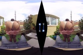 VR Porn Sorority Slut Julia Helping You Adapt On College BaDoink VR