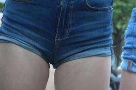 perfect teens shorts ass