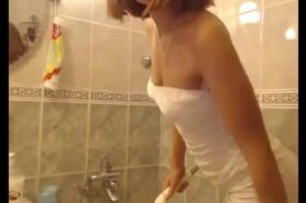 She show the manner in which she is shower