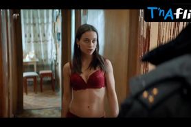 Alena Savastova Butt,  Breasts Scene  in Patriot