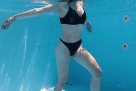 Fernanda Releve Underwater Gymnast Girl
