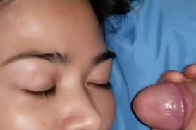 ASIAN WIFE FINGERING HER HAIRY PUSSY AND BLOWJOB CUMSHOT