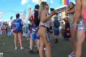 Super Sexy Blonde Rave Ass on Display