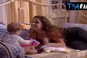 Vanessa Machado Breasts Scene  in Lacos De Familia