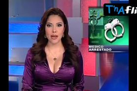 Keren Rios Breasts Scene  in Noticias 62 En Vivo