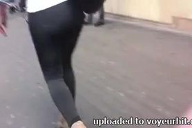Ass voyeur 11 - Round ass leggings VPL