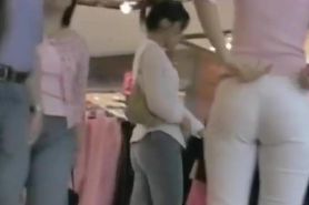 Delicious candid street booty in a pair of white pants
