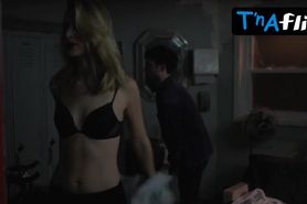 Caitlin Fitzgerald Sexy Scene  in Sweetbitter