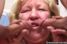 GRANDMA FRIENDS - Chubby blonde mature double penetrated