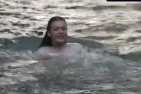 Milla Jovovich Sexy Scene  in Return To The Blue Lagoon