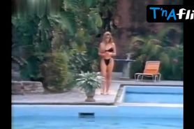 Felicia Mercado Bikini Scene  in Secreto Sangriento
