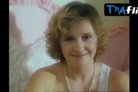 Irina Rozanova Breasts Scene  in Bindyuzhnik I Korol