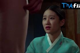 Han Se Hee Butt,  Breasts Scene  in Garoojigi: Stud The Beginning