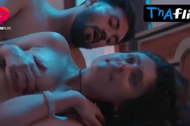 Rani Pari Sexy Scene  in Dosti