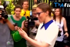 Ksenia Sobchak Breasts Scene  in Ty Ne Poverish