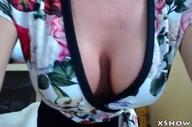 Horny Cougar Girl Orgasm On Live Camshow