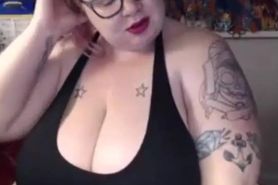 Cute Busty Whore Masturbate On Camshow