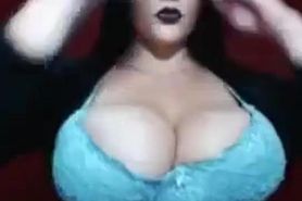 Hot busty model showing big tits live free cam