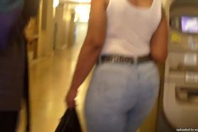 Mature Phat Ass Booty(tight jeans)