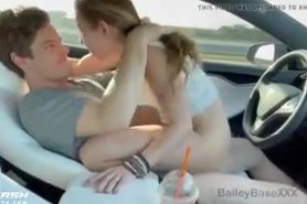 Teen Orgasm on Highway