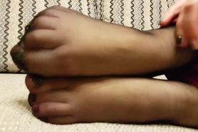 Rina Foxxy Nylon Pantyhose Barefoot (3)