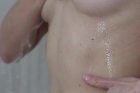 Caroline Zalog Full Nude Shower PPV Onlyfans Video Leaked