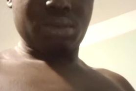 Mr Mamadou Ndiaye dans une vidéo de nudité sur les réseaux sociaux