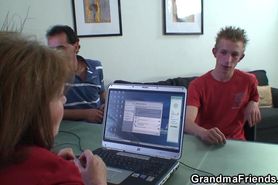 GRANDMA FRIENDS - Office granny double penetrated by two studs