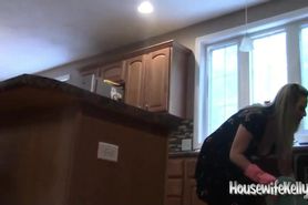 Housewifekelly Cleaning the house