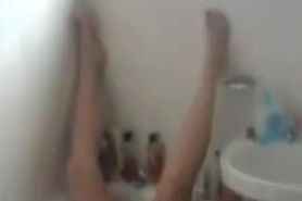Kinky wife with big tits fucks herself in the bath