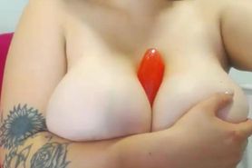 Amazing big natural tits amateur