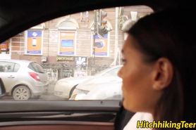 Gorgeous hitchhiker tastes hot cum during her free ride
