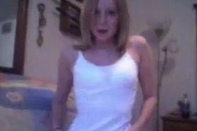 Tight webcam girl shows her body and bald pussy