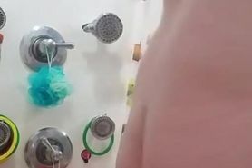 Watch stacycakes take a shower