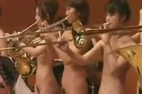 Nude orchestra