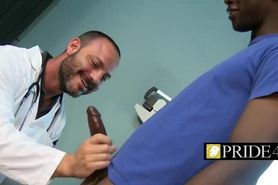 Naughty doctor banged by black patient