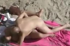 Stripped Beach - Blonde Screw With Voyeurs Watching