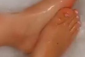 Feet bubble bath