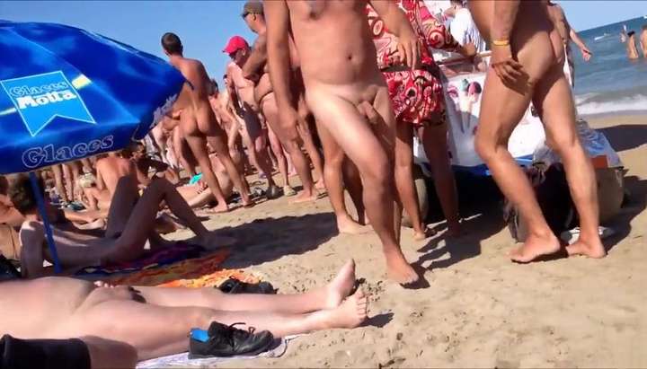 Latina Beach Threesome - Kinky hidden cam moments at the Cap d'Agde beach while in vacation -  Tnaflix.com