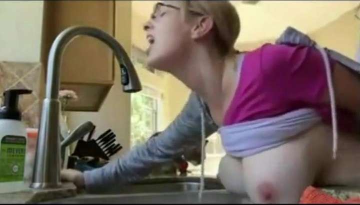 720px x 411px - Son fuck moms friend in the kitchen I found her at tohorny.com - Tnaflix.com