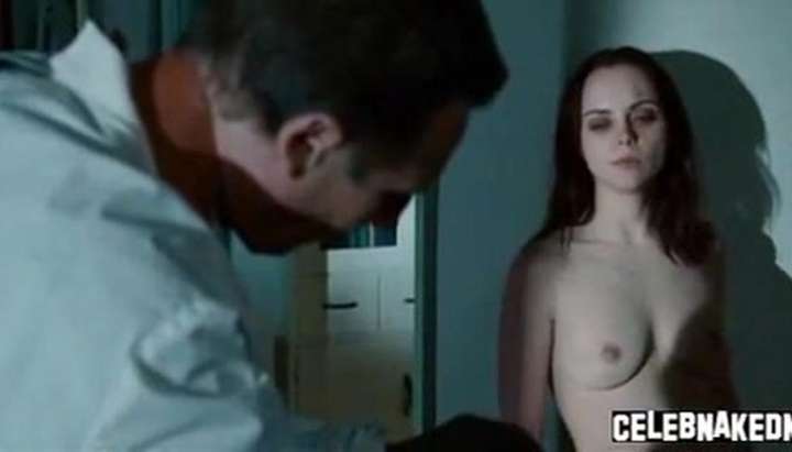 Celeb christina ricci showing her big bare breasts and - Tnaflix.com